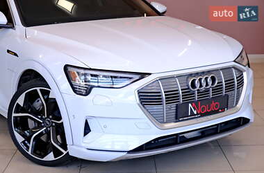 Внедорожник / Кроссовер Audi e-tron 2019 в 