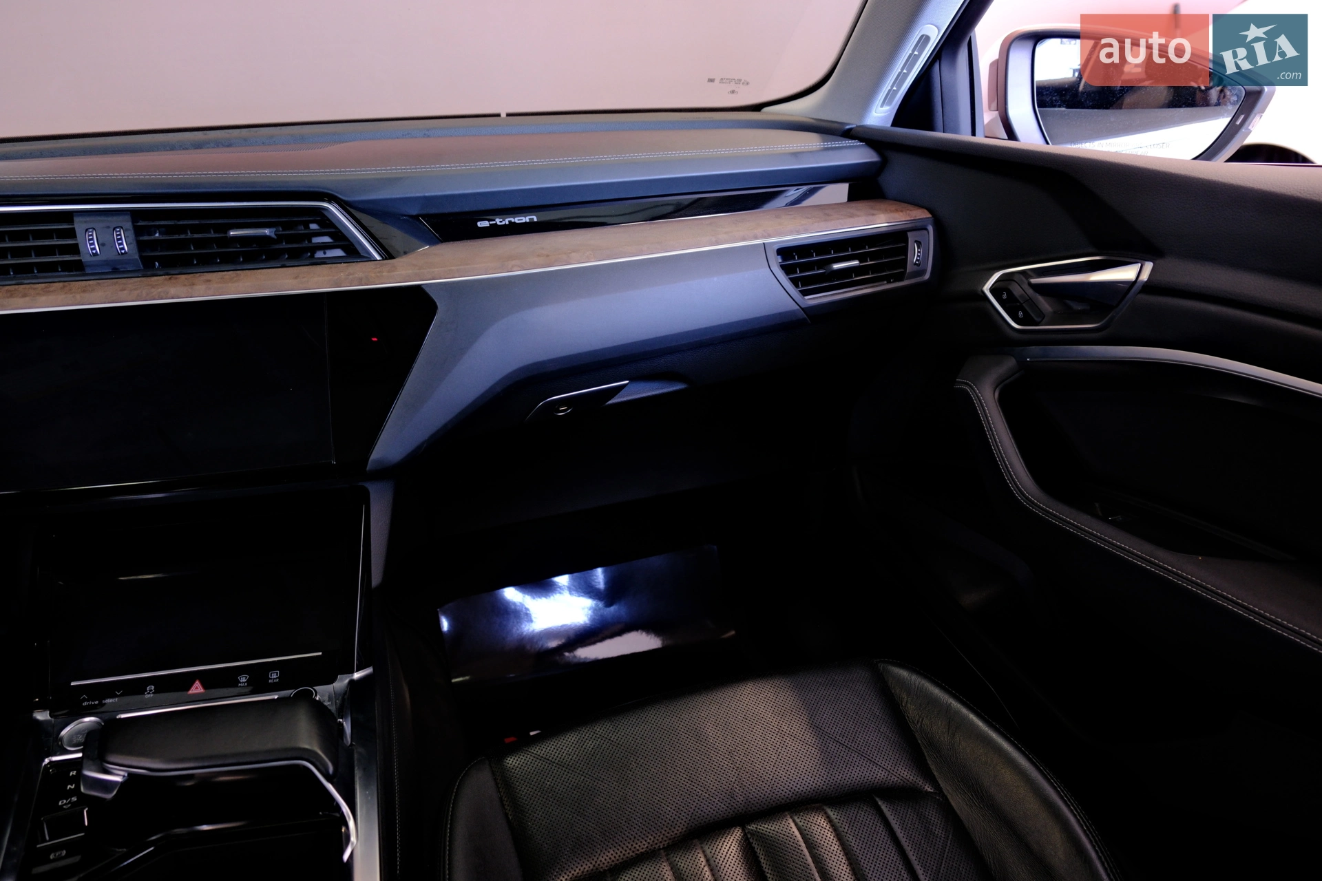 2019 Audi e-tron - мініатюра 66