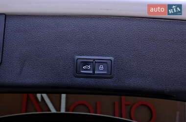 Внедорожник / Кроссовер Audi e-tron 2019 в 