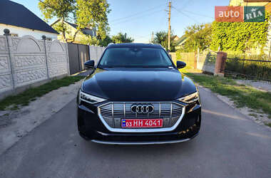 Внедорожник / Кроссовер Audi e-tron 2019 в 