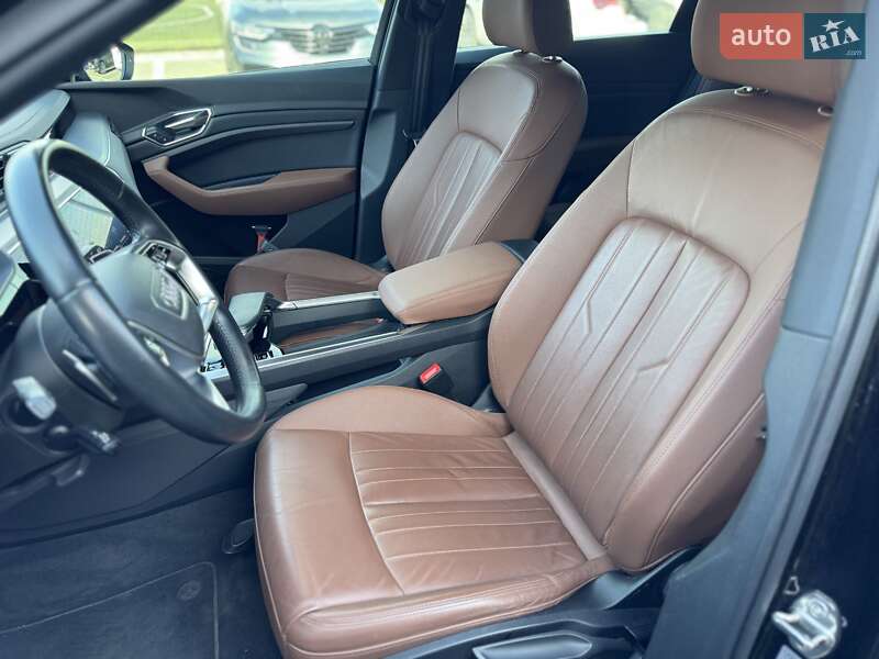 Внедорожник / Кроссовер Audi e-tron 2019 в Мукачево