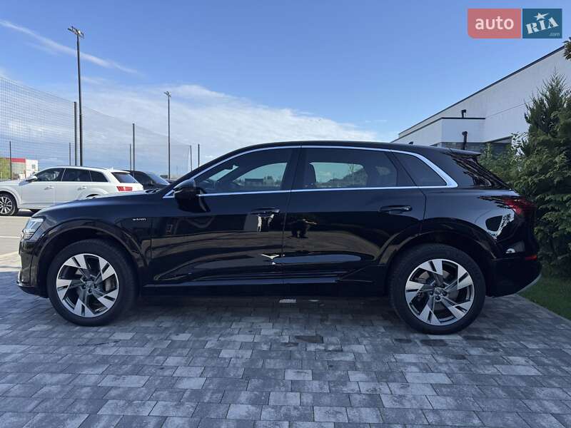 Внедорожник / Кроссовер Audi e-tron 2019 в Мукачево