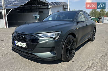 Позашляховик / Кросовер Audi e-tron 2019 в 