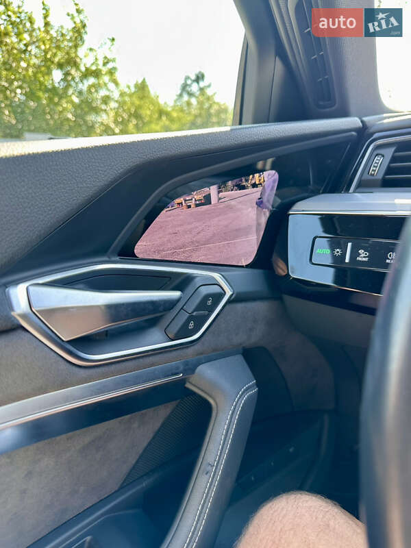 Позашляховик / Кросовер Audi e-tron 2019 в Києві