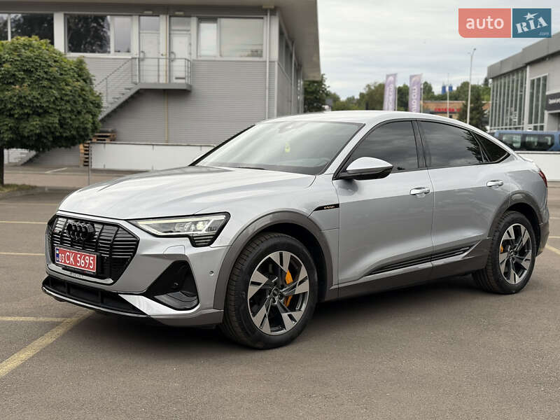 Внедорожник / Кроссовер Audi e-tron 2021 в Ровно