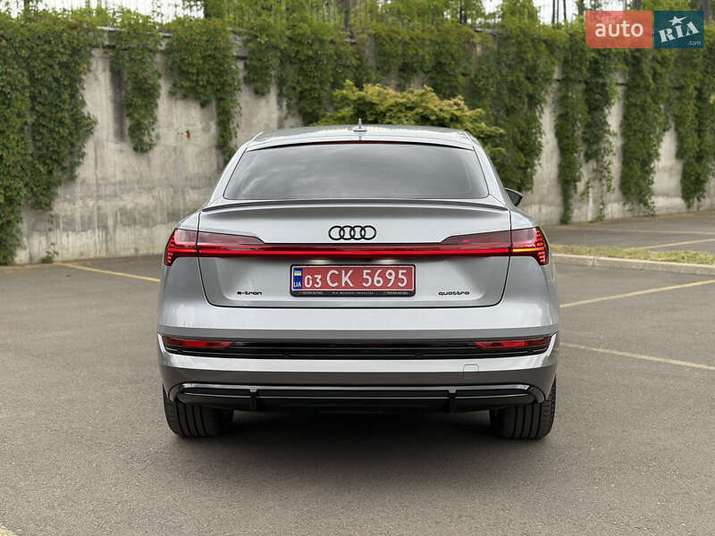Внедорожник / Кроссовер Audi e-tron 2021 в Ровно