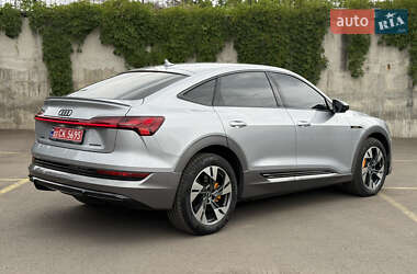 Внедорожник / Кроссовер Audi e-tron 2021 в 