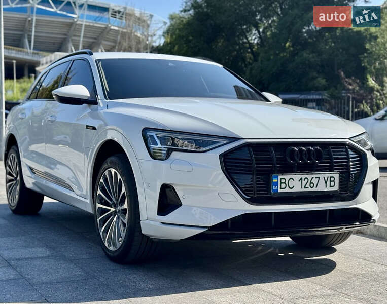 Позашляховик / Кросовер Audi e-tron 2019 в Дніпрі