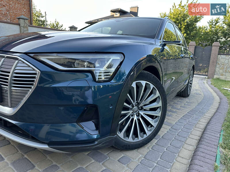 Внедорожник / Кроссовер Audi e-tron 2019 в Львове фото 49 Внедорожник / Кроссовер Audi e-tron 2019 в Львове