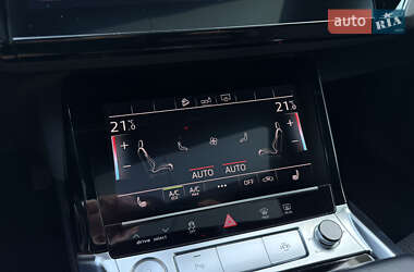 Внедорожник / Кроссовер Audi e-tron 2020 в 