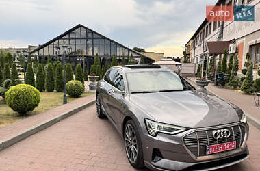 Позашляховик / Кросовер Audi e-tron 2020 в 