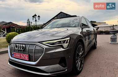 Позашляховик / Кросовер Audi e-tron 2020 в 