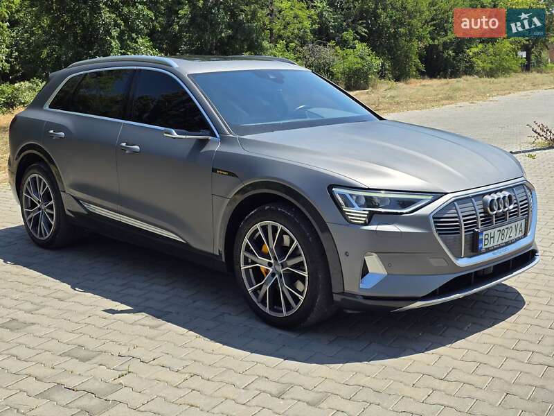 Позашляховик / Кросовер Audi e-tron 2019 в Одесі