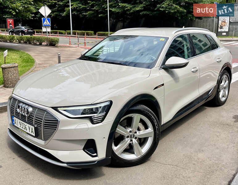 Audi e-tron 2020