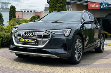 Позашляховик / Кросовер Audi e-tron 2019 в 