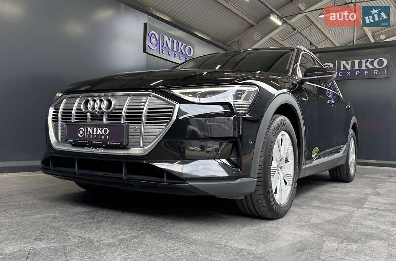 Внедорожник / Кроссовер Audi e-tron 2020 в Киеве