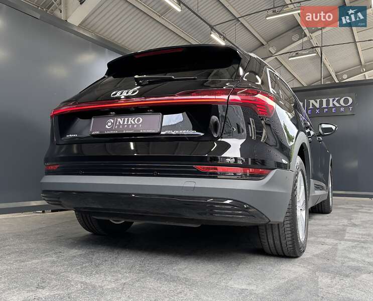 Внедорожник / Кроссовер Audi e-tron 2020 в Киеве