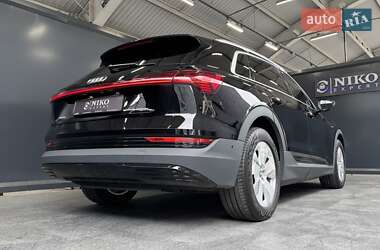 Внедорожник / Кроссовер Audi e-tron 2020 в 