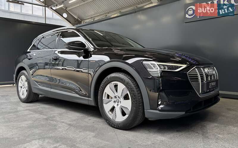 Внедорожник / Кроссовер Audi e-tron 2020 в Киеве