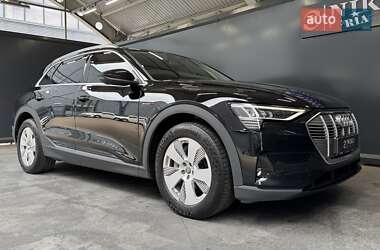 Внедорожник / Кроссовер Audi e-tron 2020 в 