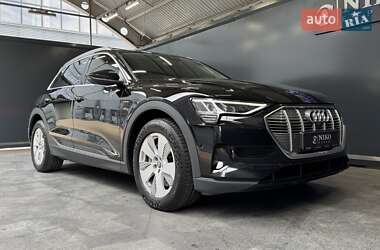 Внедорожник / Кроссовер Audi e-tron 2020 в 