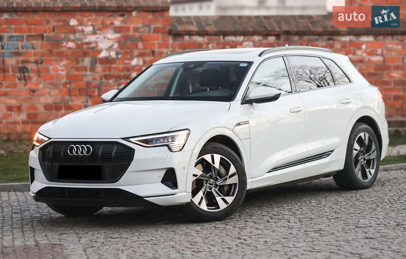 Audi e-tron 2022