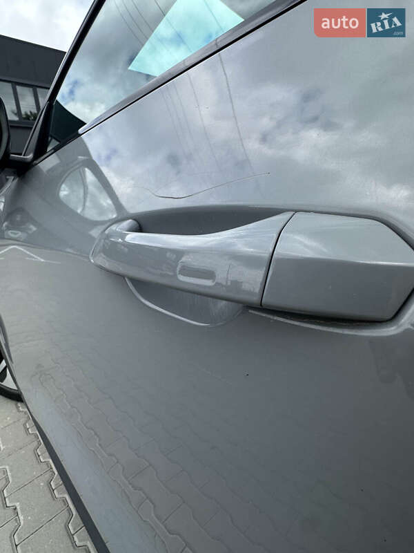 Позашляховик / Кросовер Audi e-tron 2020 в Білогородці