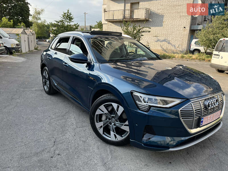 Внедорожник / Кроссовер Audi e-tron 2020 в Днепре