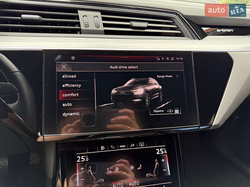 Позашляховик / Кросовер Audi e-tron 2022 в Мукачевому