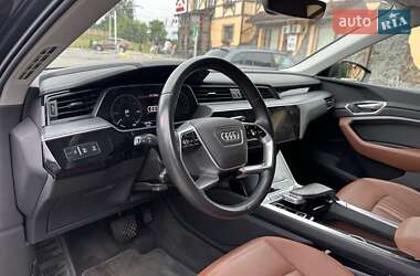 Внедорожник / Кроссовер Audi e-tron 2020 в 