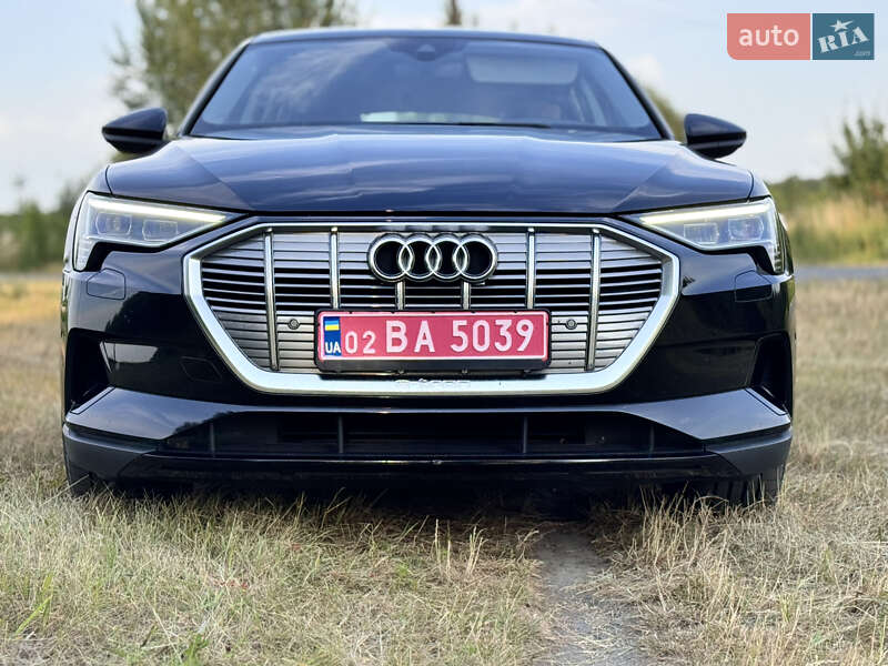 Позашляховик / Кросовер Audi e-tron 2019 в Козятині