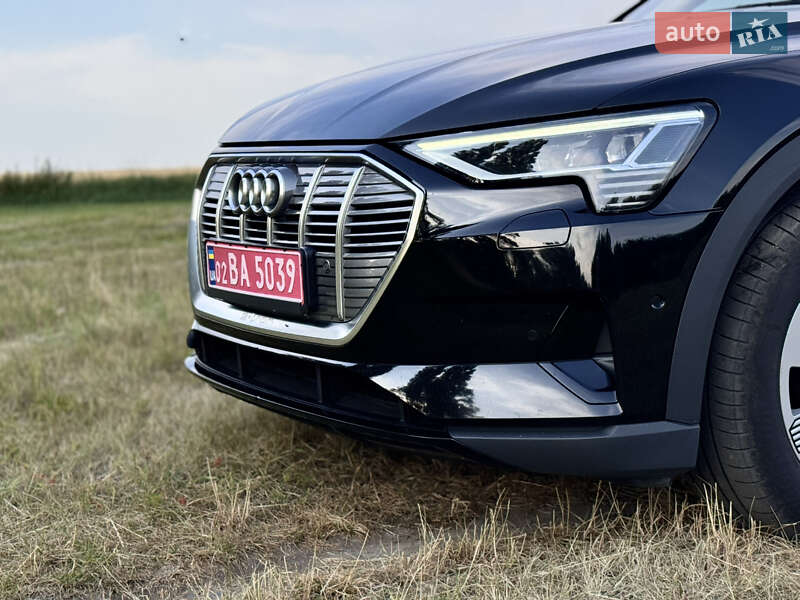 Позашляховик / Кросовер Audi e-tron 2019 в Козятині