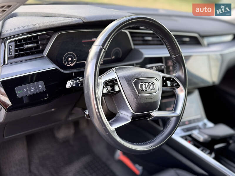 Позашляховик / Кросовер Audi e-tron 2019 в Козятині