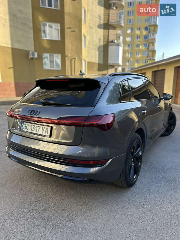 Позашляховик / Кросовер Audi e-tron 2019 в Тернополі