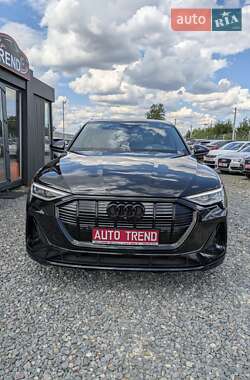Внедорожник / Кроссовер Audi e-tron 2022 в 