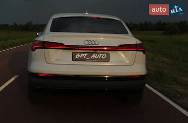 Внедорожник / Кроссовер Audi e-tron 2021 в 