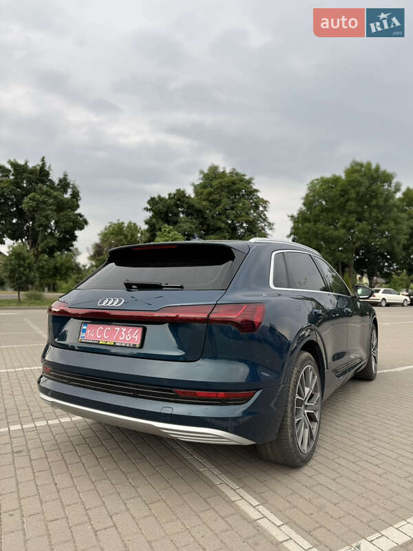 Внедорожник / Кроссовер Audi e-tron 2019 в Коломые