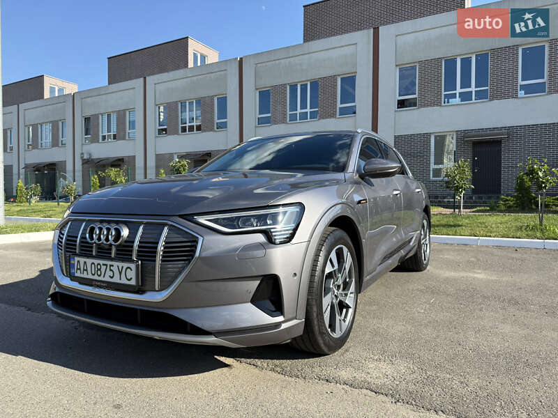 Позашляховик / Кросовер Audi e-tron 2020 в Києві