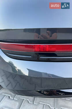 Внедорожник / Кроссовер Audi e-tron 2020 в 