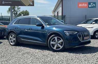 Внедорожник / Кроссовер Audi e-tron 2021 в 
