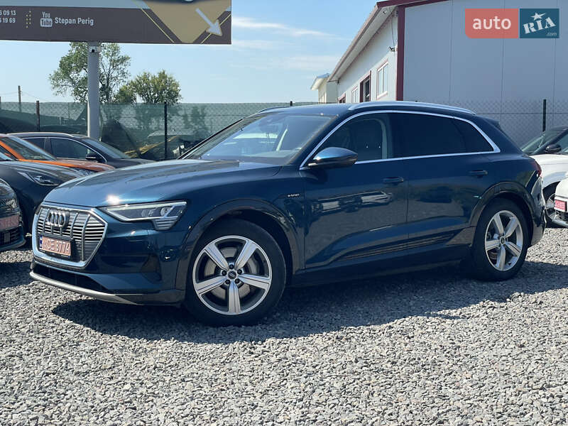 Позашляховик / Кросовер Audi e-tron 2021 в Львові