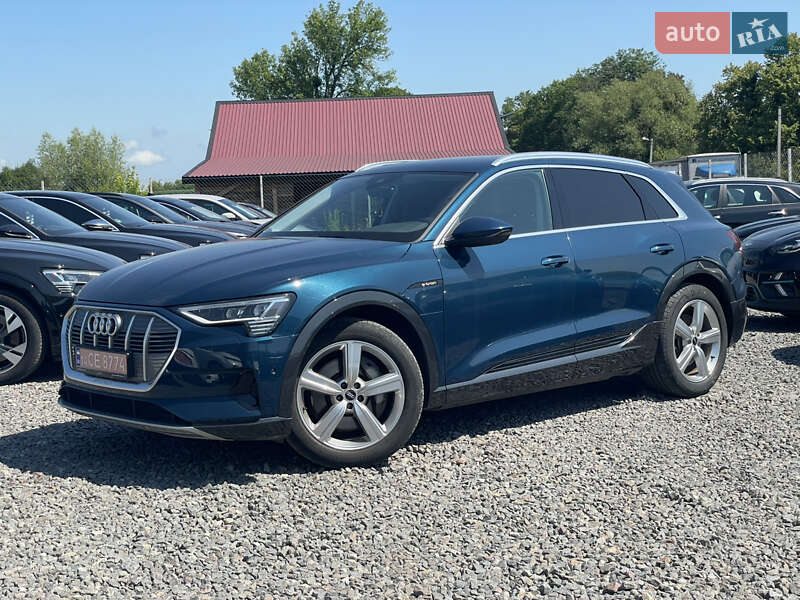 Позашляховик / Кросовер Audi e-tron 2021 в Львові