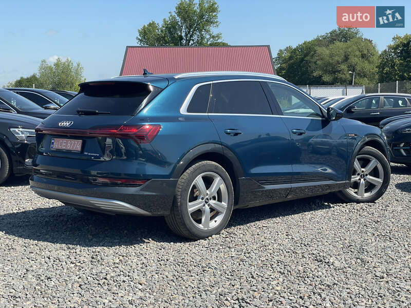 Позашляховик / Кросовер Audi e-tron 2021 в Львові