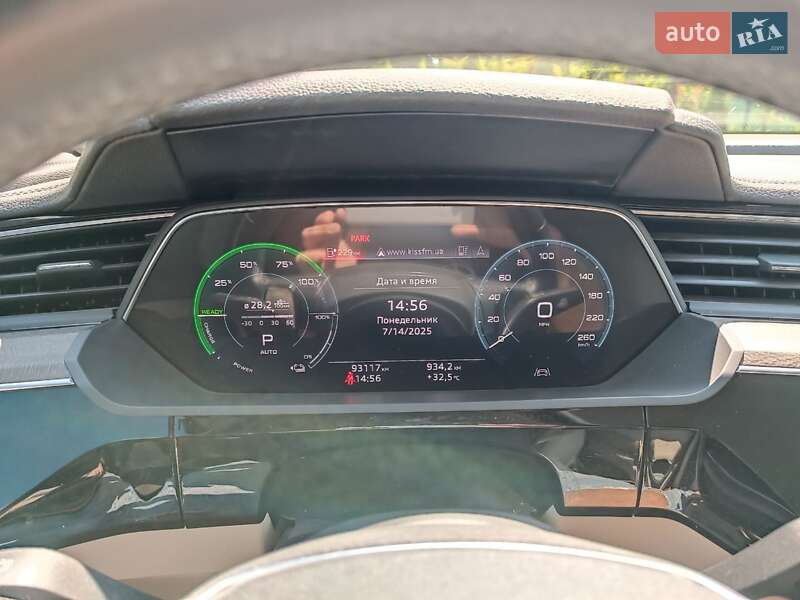 Внедорожник / Кроссовер Audi e-tron 2020 в Кривом Роге