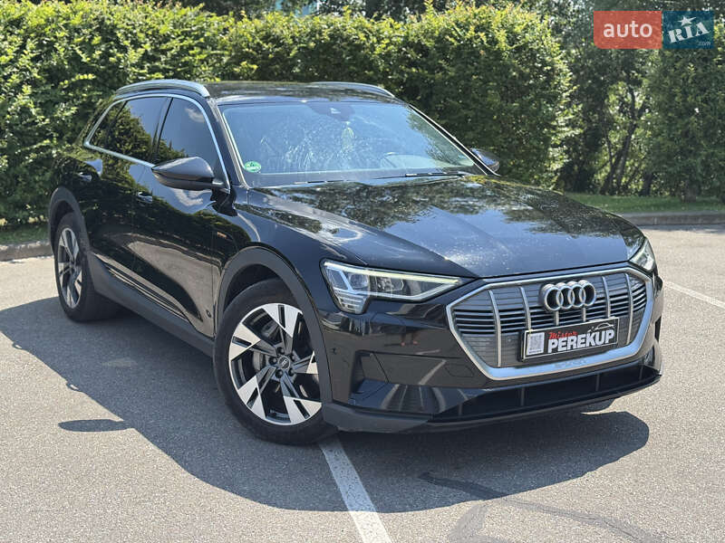 Внедорожник / Кроссовер Audi e-tron 2021 в Киеве