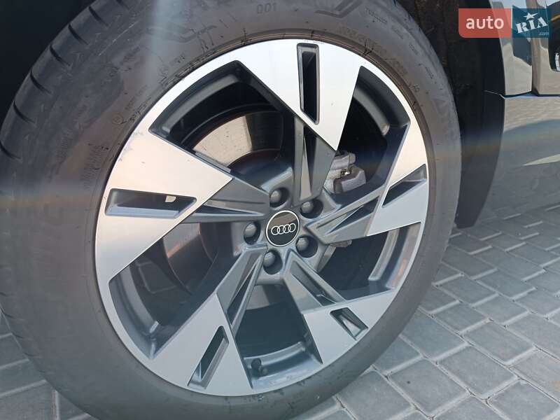 Позашляховик / Кросовер Audi e-tron 2022 в Харкові