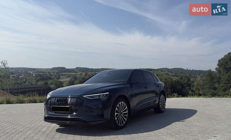 Позашляховик / Кросовер Audi e-tron 2019 в Чернівцях