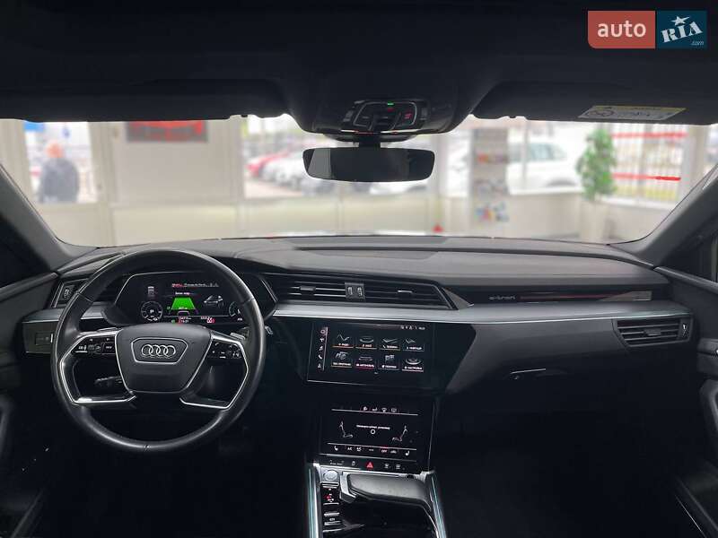 Внедорожник / Кроссовер Audi e-tron 2019 в Киеве