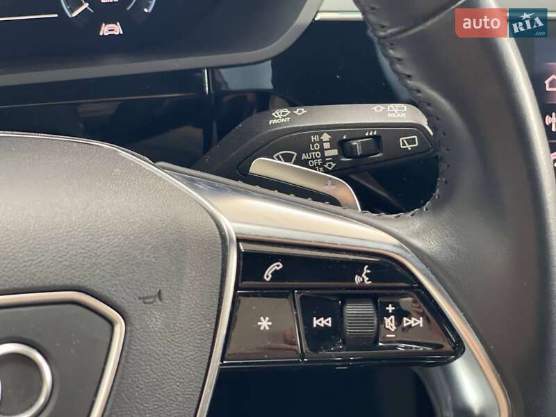 Внедорожник / Кроссовер Audi e-tron 2019 в Киеве