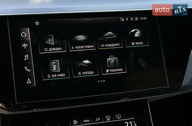 Внедорожник / Кроссовер Audi e-tron 2022 в 